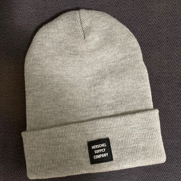 Herschel Supply Company Accessories - Herschel unisex winter hat❤️Like new!